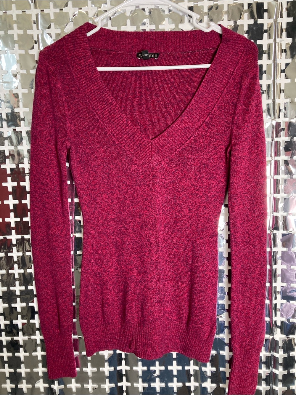 Express Women's V-Neck Sweater in Berry Pink
